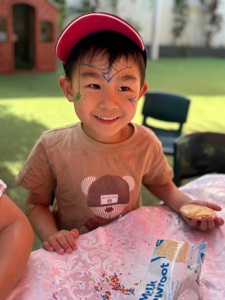 Reggio Emilia Childcare Centres | Questions to Ask on a Childcare Centre Tour (Free Printable Checklist Included)